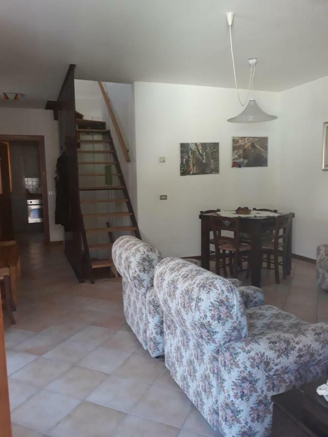Appartamento Del Lago Villetta Barrea Exterior photo